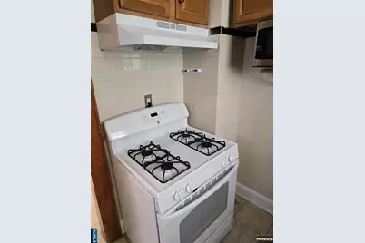 221 Hayward Place 1 #1, Wallington, NJ 07057 - Photo 5