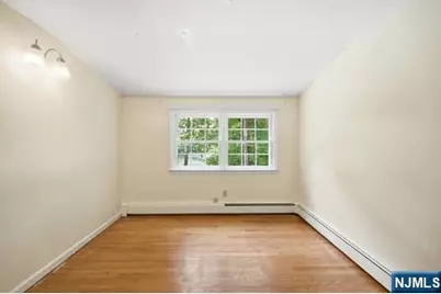 376 Lakeview Drive, Wyckoff Township, NJ 07481 - Photo 29