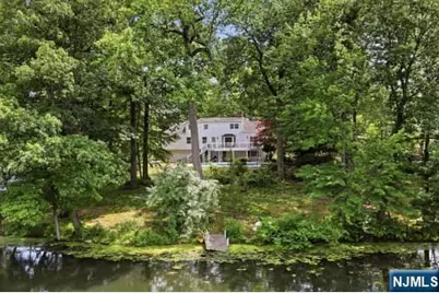 376 Lakeview Drive, Wyckoff Township, NJ 07481 - Photo 37
