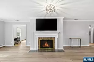 376 Lakeview Dr, Wyckoff Township, NJ 07481 - Photo 11