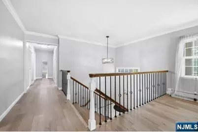 376 Lakeview Drive, Wyckoff Township, NJ 07481 - Photo 9