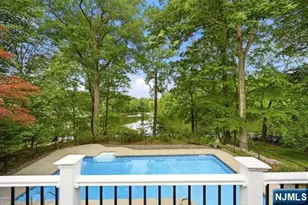 376 Lakeview Dr, Wyckoff Township, NJ 07481 - Photo 1