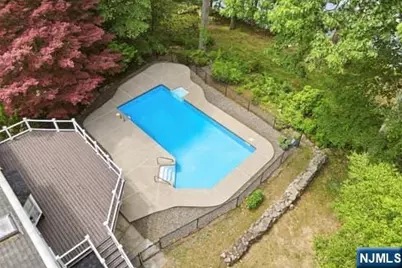 376 Lakeview Drive, Wyckoff Township, NJ 07481 - Photo 37