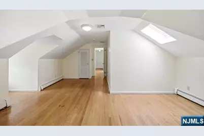 376 Lakeview Drive, Wyckoff Township, NJ 07481 - Photo 31