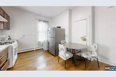 272-274 Parker Street, Newark, NJ 07104 - Photo 21