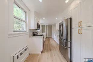 933 Maple Ave, Ridgefield, NJ 07657 - Photo 19