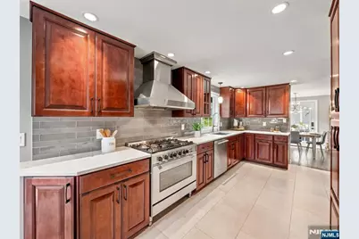 47 W Saddle River Road, Waldwick, NJ 07463 - Photo 9