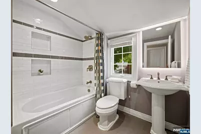 47 W Saddle River Road, Waldwick, NJ 07463 - Photo 21