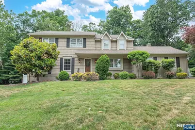 7 Natalie, West Caldwell, NJ 07006 - Photo 31