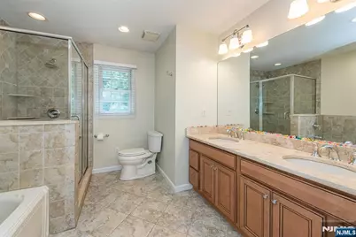7 Natalie, West Caldwell, NJ 07006 - Photo 19