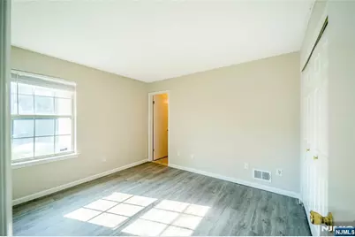 1337 Lavender Court 1337 #1337, Mahwah, NJ 07430 - Photo 7