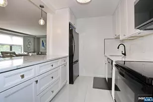 301 Beech Street 2H, Hackensack, NJ 07601 - Photo 11
