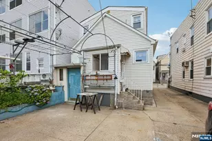 18 Patterson St, Harrison, NJ 07029 - Photo 43