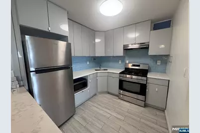 2100 Linwood Avenue 11T #11T, Fort Lee, NJ 07024 - Photo 5