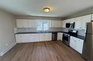 192 6th St, Saddle Brook Township, NJ 07663 - Photo 3
