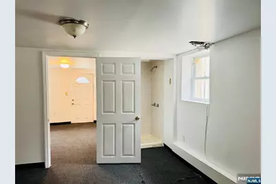 233 Malvern Street, Newark, NJ 07105 - Photo 13