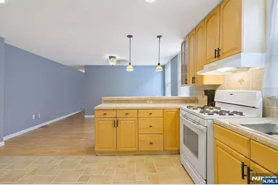 92 Windsor Street 1 #1, Kearny, NJ 07032 - Photo 3