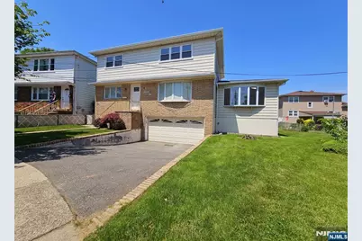 22 Kennedy Court 2 #2, Lyndhurst Township, NJ 07071 - Photo 1