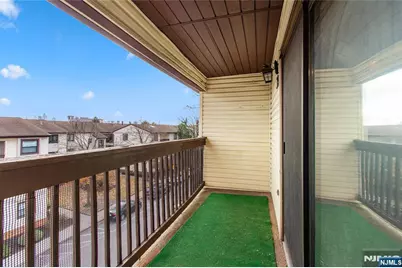 33 Green Valley Court, Secaucus, NJ 07094 - Photo 17