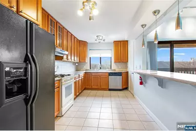 33 Green Valley Court, Secaucus, NJ 07094 - Photo 1