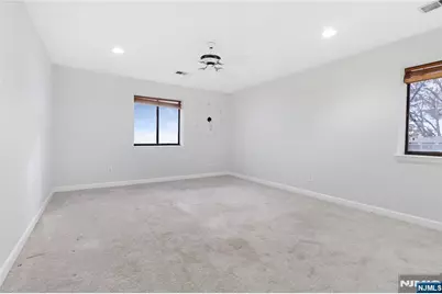 33 Green Valley Court, Secaucus, NJ 07094 - Photo 11