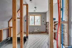 541 Page Ave, Lyndhurst Township, NJ 07071 - Photo 25