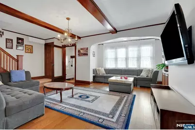 541 Page Avenue, Lyndhurst Township, NJ 07071 - Photo 5