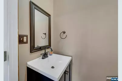 541 Page Avenue, Lyndhurst Township, NJ 07071 - Photo 11