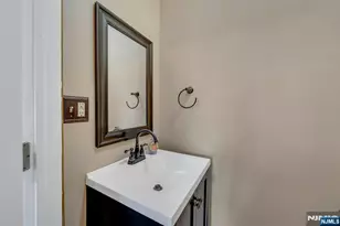 541 Page Ave, Lyndhurst Township, NJ 07071 - Photo 11