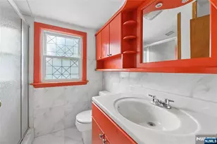 17 River Dr, Elmwood Park, NJ 07407 - Photo 21