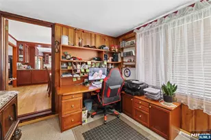 17 River Dr, Elmwood Park, NJ 07407 - Photo 13