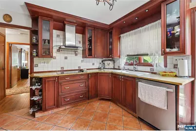 17 River Drive, Elmwood Park, NJ 07407 - Photo 33