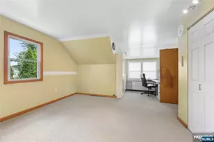 17 River Dr, Elmwood Park, NJ 07407 - Photo 39