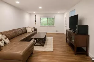 3112 Stowe Ln, Mahwah, NJ 07430 - Photo 3