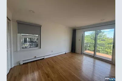 31 Hooks Lane 7 #7, Edgewater, NJ 07020 - Photo 15