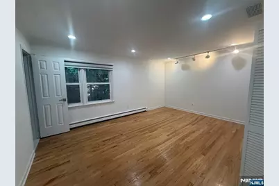 31 Hooks Lane 7 #7, Edgewater, NJ 07020 - Photo 13