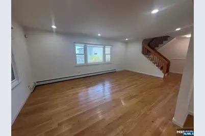 31 Hooks Lane 7 #7, Edgewater, NJ 07020 - Photo 9