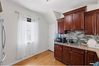 65 Franklin Road, Teaneck Township, NJ 07666 - Photo 15