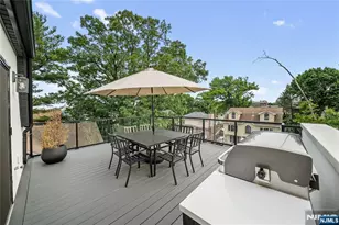 25 Knox Ave, Cliffside Park, NJ 07010 - Photo 33