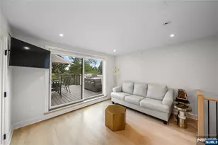 25 Knox Ave, Cliffside Park, NJ 07010 - Photo 29