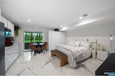 25 Knox Avenue, Cliffside Park, NJ 07010 - Photo 39