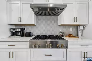16 Goldfinch Dr, Upper Saddle River, NJ 07458 - Photo 3
