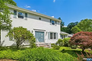 25 Tremont Terrace, Livingston, NJ 07039 - Photo 3