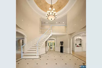 23 Hunter Ridge, Woodcliff Lake, NJ 07677 - Photo 5