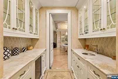 23 Hunter Ridge, Woodcliff Lake, NJ 07677 - Photo 7