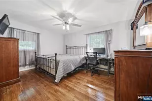 49 Skytop Dr, Mahwah, NJ 07430 - Photo 15