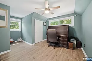 49 Skytop Dr, Mahwah, NJ 07430 - Photo 19