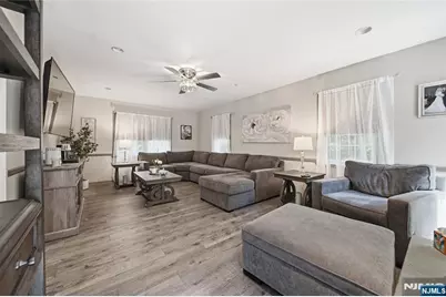49 Skytop Drive, Mahwah, NJ 07430 - Photo 11