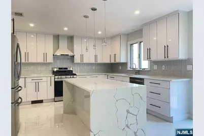 433 8th Street A #A, Palisades Park, NJ 07650 - Photo 5