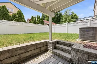 30 Lafayette Avenue, Cliffside Park, NJ 07010 - Photo 19